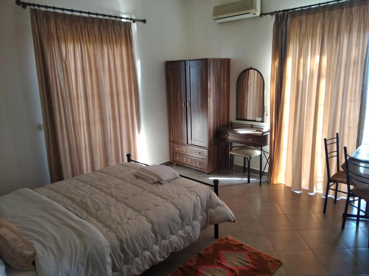 Skála Evgenia Rooms מראה חיצוני תמונה